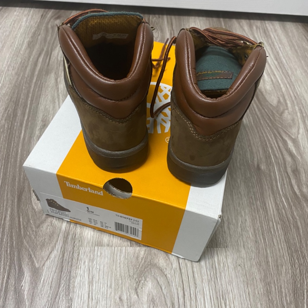 Timberlands - Picture 4 of 5